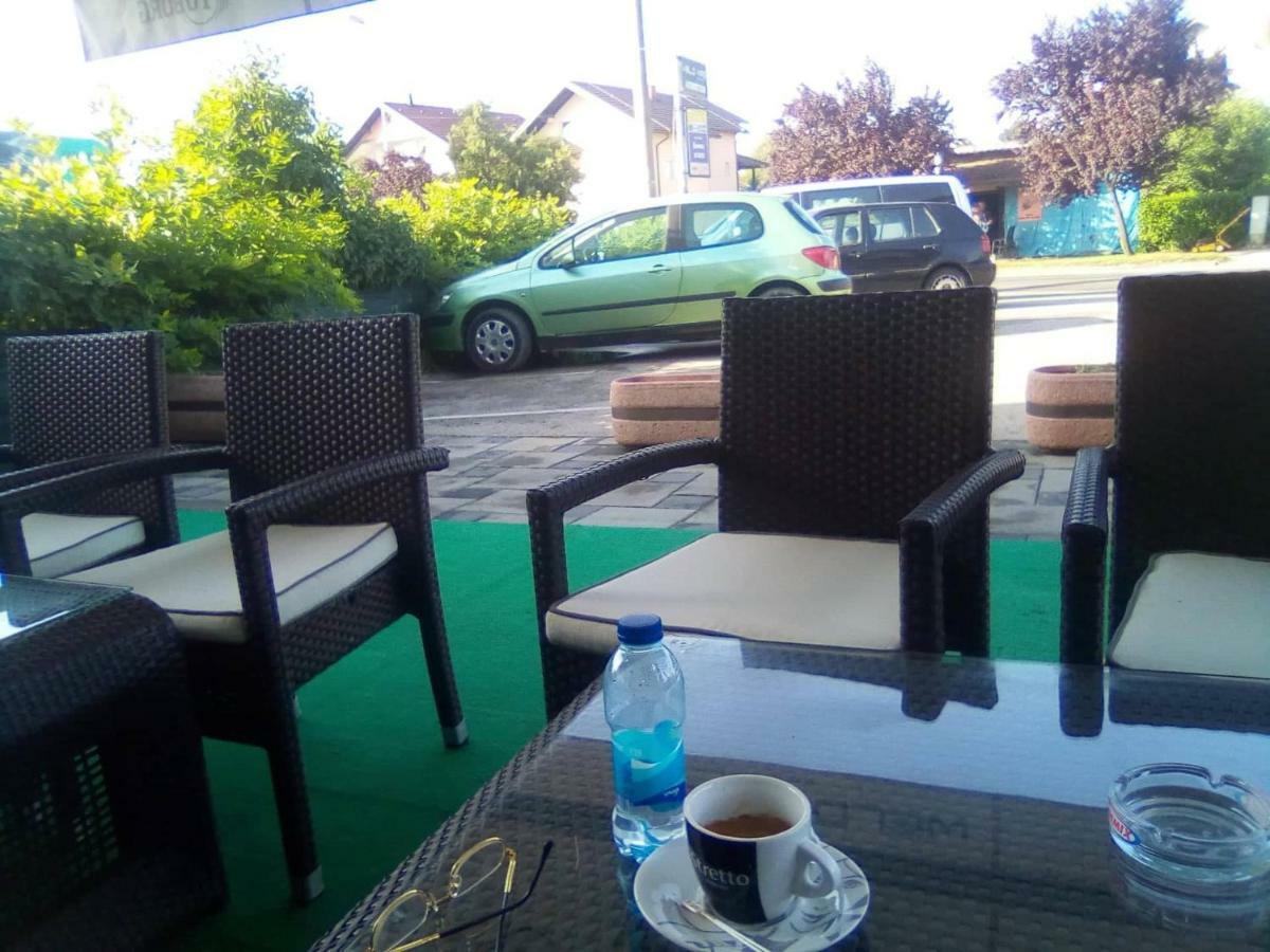 Hostel "Arco" Брчко Екстер'єр фото